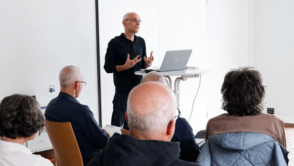 2026-KI-Workshop Andreas Winkler hält einen Workshop zu Künstlicher Intelligenz